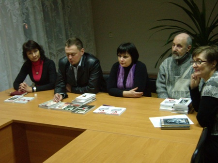 Запоріжжя, Обласна бібліотека ім.Горького, Міла Іванцова, Андрій Кокотюха, Маріанна Маліна