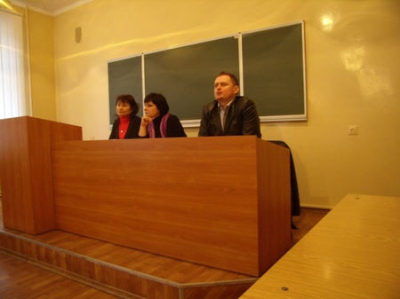 Запорцзький Приватний класичний університет, факультет журналістики, зустріч з пиьсменниками - Андрі