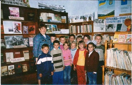 Бібліотека в с.Бродщина на Полтавщині
