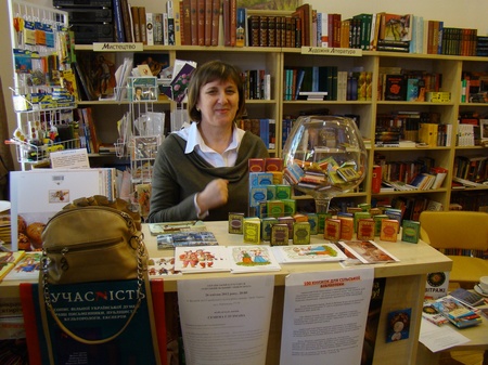 Пані Галина Дольник - великий ентузіаст збору книжок в Одесі